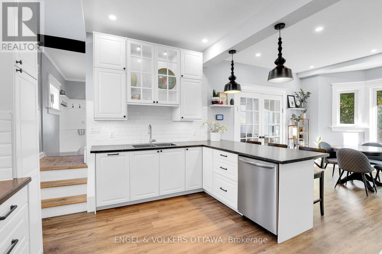 28906803/10-ida-street-s/arnprior/arnprior/ontario/K7S3A4_13