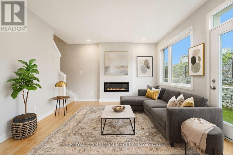 28892633/93-pizzicato-street/mer-bleuebradley-estatesanderson-park/ottawa/ontario/K1W0S3_10