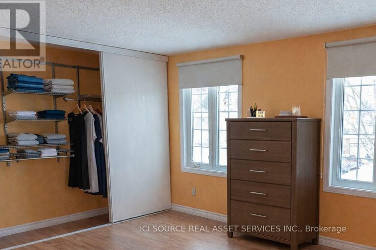 29282736/768-vinette-crescent/chatelaine-village/ottawa/ontario/K1E1W9_22