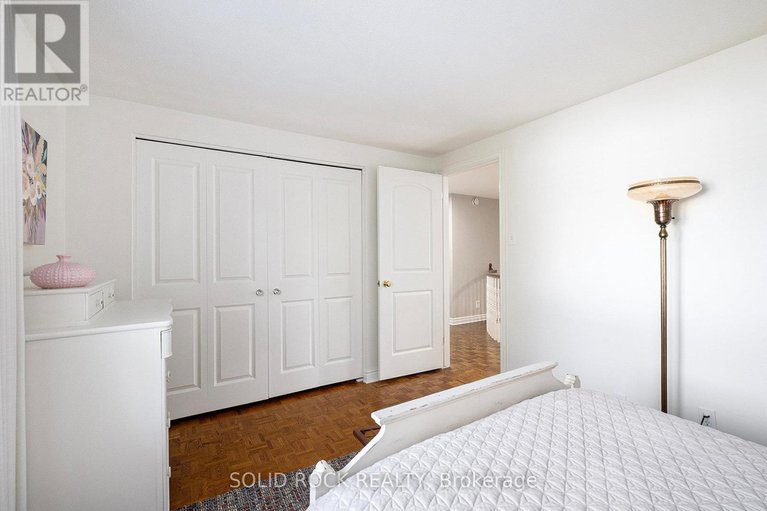 28850982/18-falk-avenue/knollsbrook/ottawa/ontario/K2J1L1_26