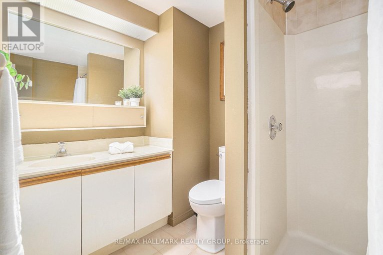 28617119/1404-556-laurier-avenue-w/ottawa-centre/ottawa/ontario/K1R7X2_18