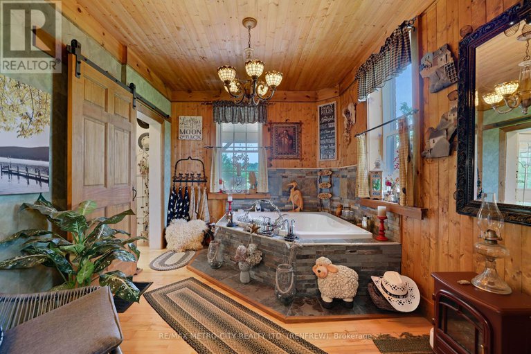28446152/155-storie-road/horton-twp/horton/ontario/K7V3Z8_20