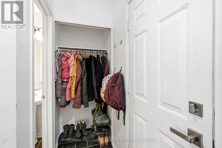 29236734/480-wincanton-drive/chatelaine-village/ottawa/ontario/K4A3Y1_6