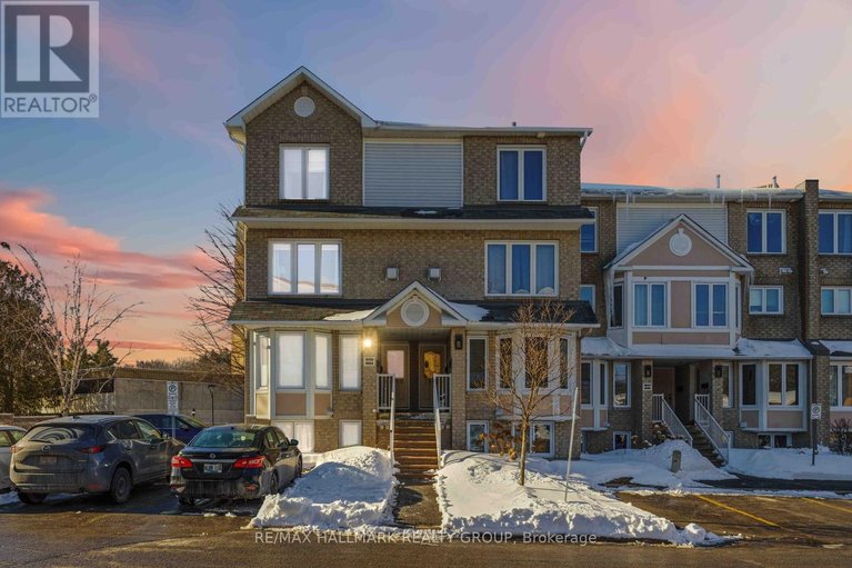 29677267/1660-locksley-lane/beaconwood/ottawa/ontario/K1J1B6_2