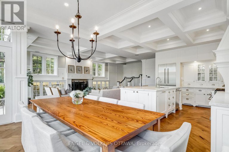 28062589/5651-herwig-place/manotick-south-to-roger-stevens/ottawa/ontario/K4M1B3_16