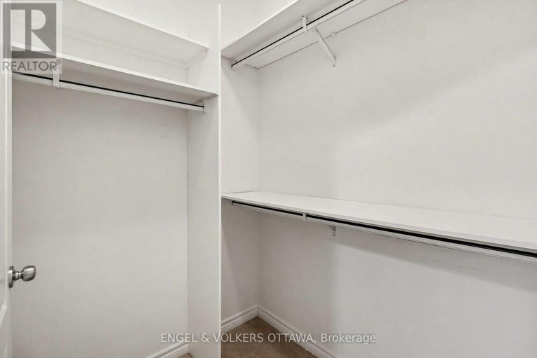 29553229/257-bulrush-crescent/blossom-parkkemp-parkfindlay-creek/ottawa/ontario/K1T0E5_21