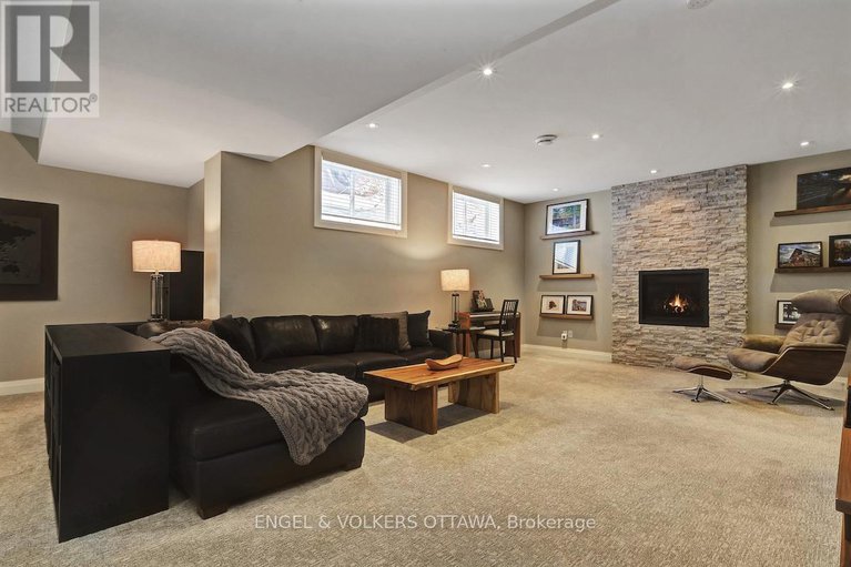 29353199/3681-eureka-avenue-e/blossom-parkleitrim/ottawa/ontario/K1T1L5_30