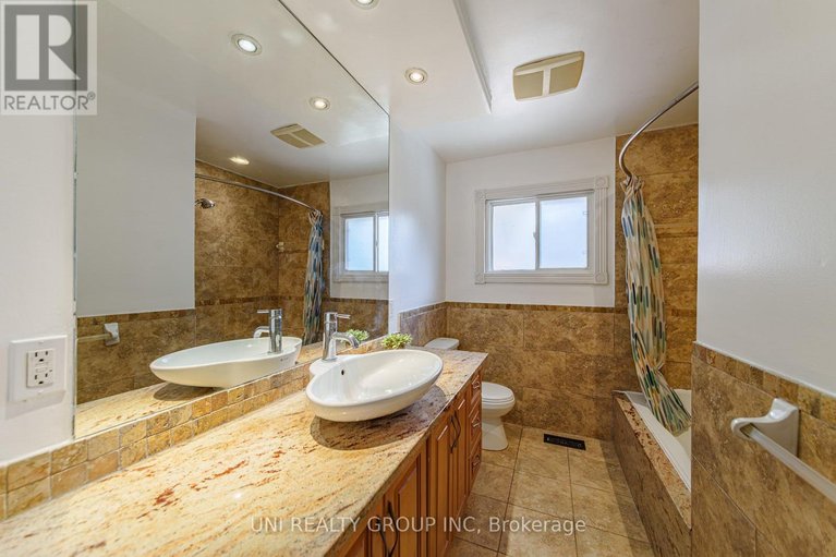 29578391/17-forest-park-avenue/city-viewskylinefisher-heightsparkwood-hills/ottawa/ontario/K2E5A2_17