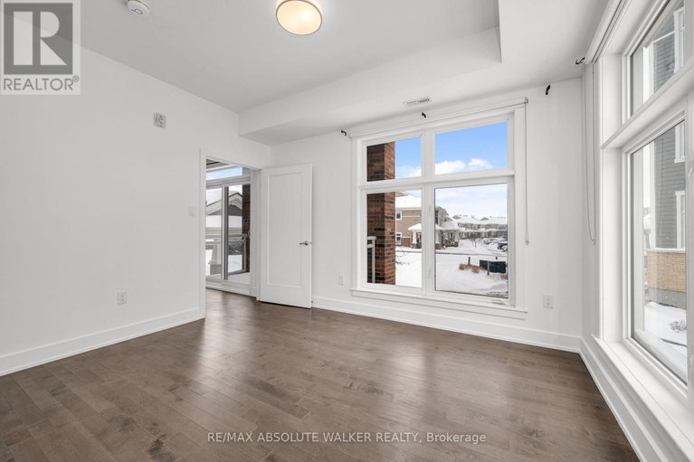 29279601/101-305-elizabeth-cosgrove-private/mer-bleuebradley-estatesanderson-park/ottawa/ontario/K1W0K6_36