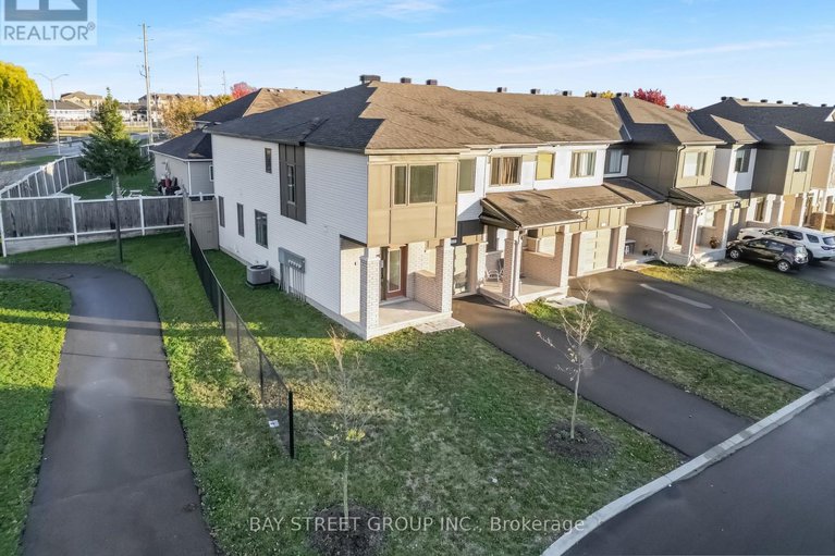 29031146/2130-winsome-terrace/fallingbrookgardenway-south/ottawa/ontario/K5A5N1_2