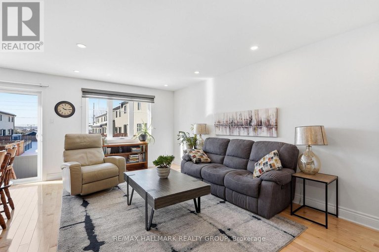 29383007/250-dion-avenue/town-of-rockland/clarence-rockland/ontario/K4K0M3_10