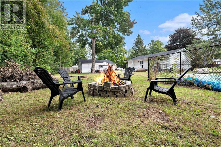 28814583/934-galaxie-avenue/navan/ottawa/ontario/K4B1M5_29