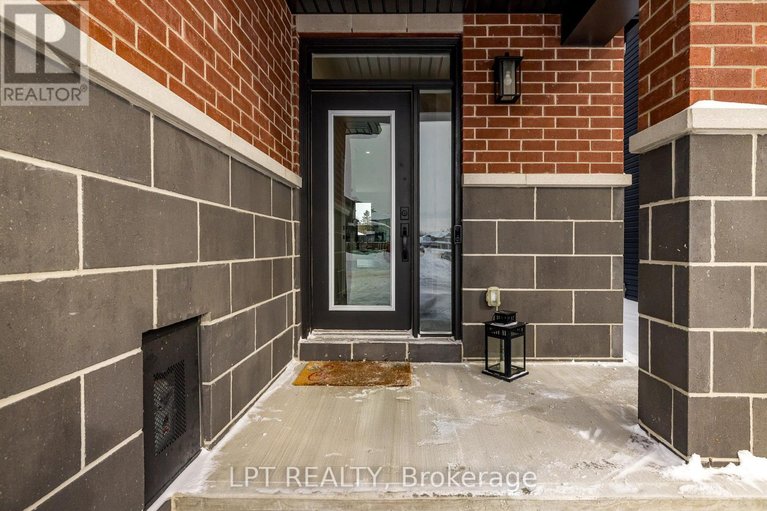 29305394/618-fisher-street/north-grenville-twp-kemptville-south/north-grenville/ontario/K0G1J0_2