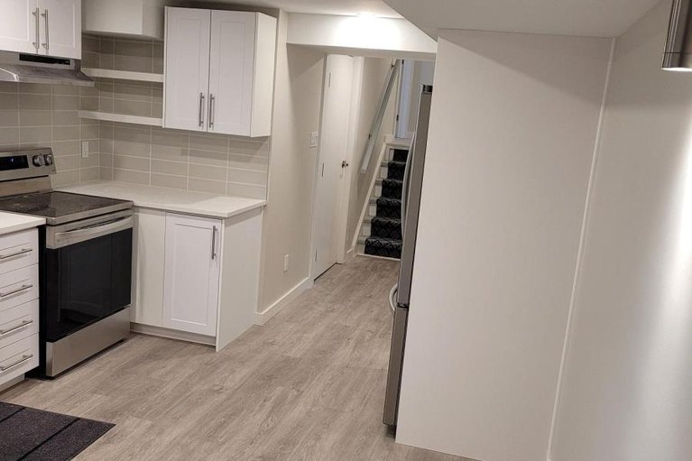 29684352/2748-moncton-road/queensway-terrace-north/ottawa/ontario/K2B7W1_2