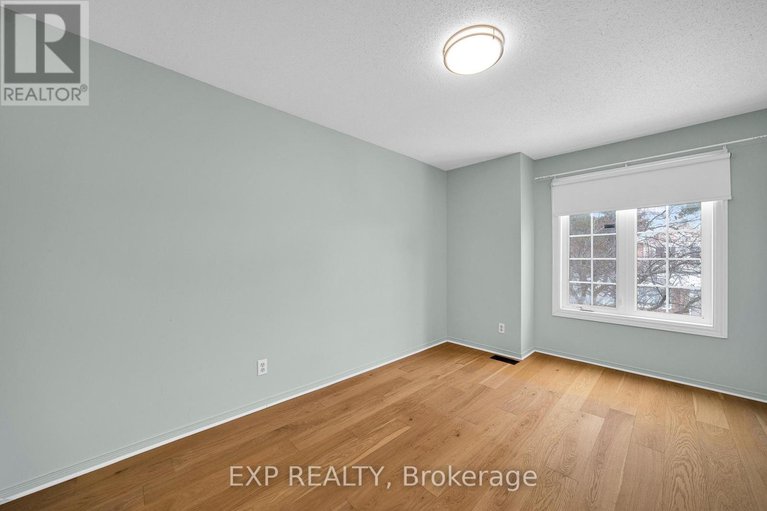 29355666/14-sandcliffe-terrace/centrepointe/ottawa/ontario/K2G5X1_27