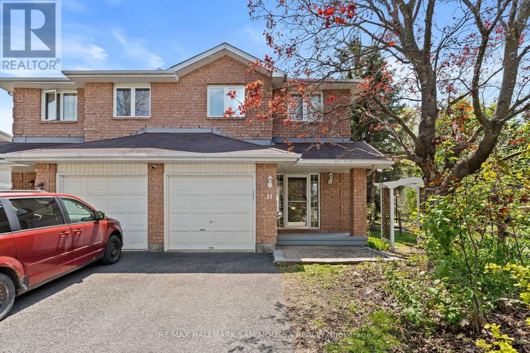 28323981/11-highmont-court/kanata-lakesheritage-hills/ottawa/ontario/K2T1B3_1