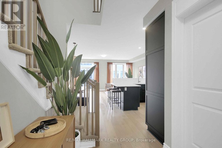 28807965/114-jardiniere-street/remainder-of-stittsville-area/ottawa/ontario/K2S2K2_9