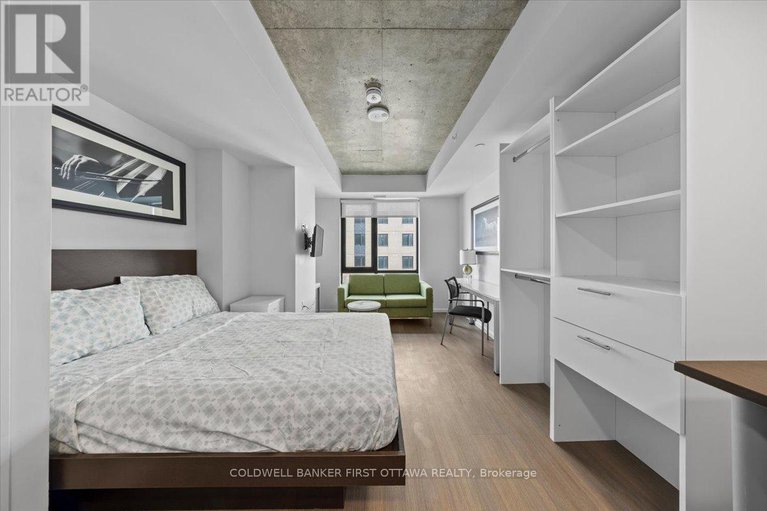 29441462/2308-105-champagne-avenue-s/west-centre-town/ottawa/ontario/K1S4P3_12