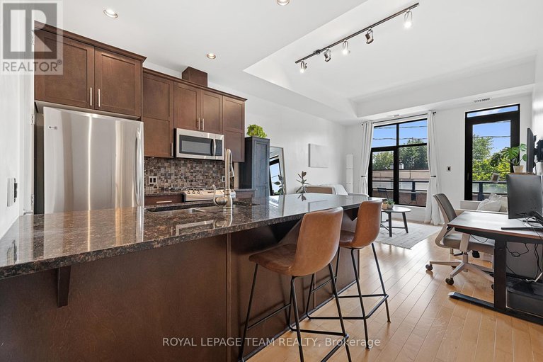28587284/210-327-breezehill-avenue-s/west-centre-town/ottawa/ontario/K1Y1R6_5