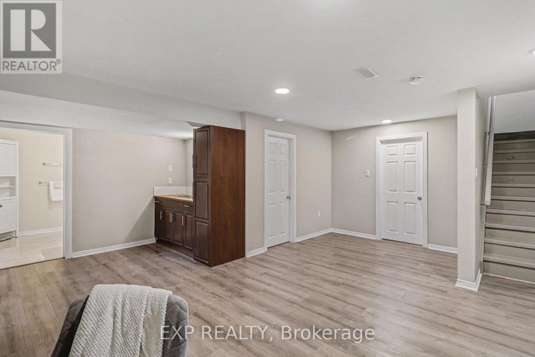 29452603/182-helen-rapp-way/blossom-parkkemp-parkfindlay-creek/ottawa/ontario/K1T0P6_30