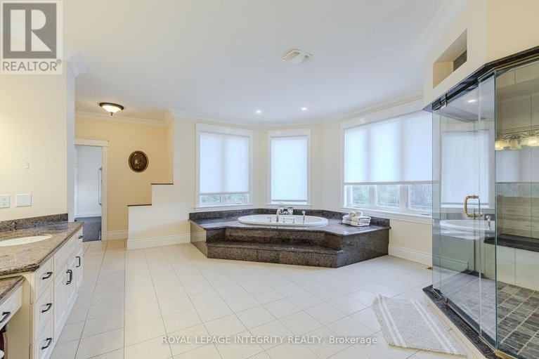 28879207/5884-earlscourt-crescent/manotick-east-to-manotick-station/ottawa/ontario/K4M1K2_30