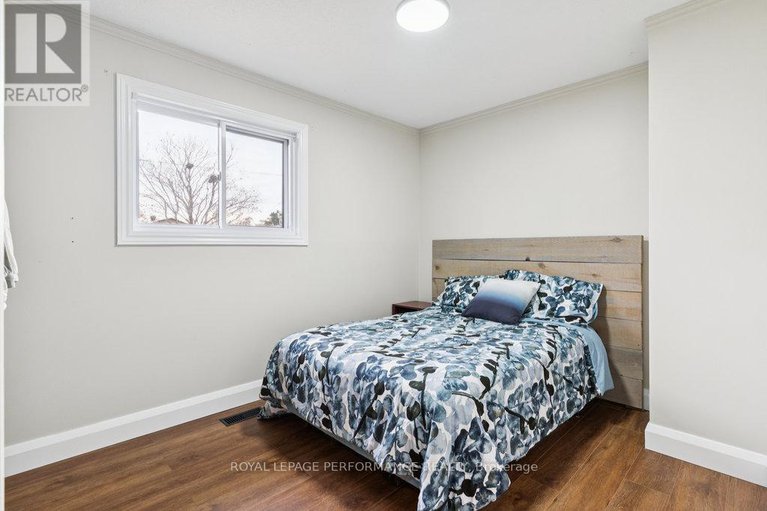 29416128/21-menard-street/embrun/russell/ontario/K0A1W1_25