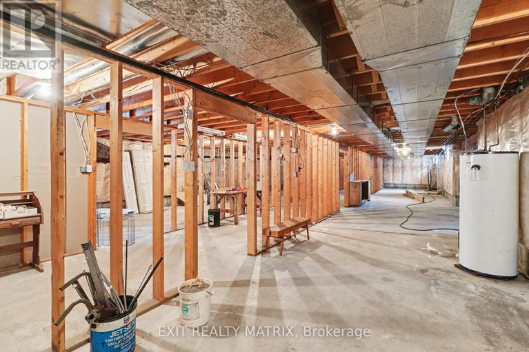 29360296/8329-rodney-farm-drive/osgoode-twp-north-of-reg-rd-6/ottawa/ontario/K0A2P0_39