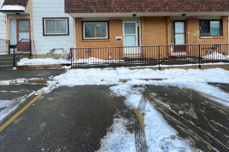 29226894/53j-sumac-street/beacon-hill-south/ottawa/ontario/K1J7T7_1