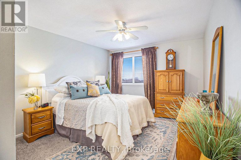 29343758/706-915-elmsmere-road/beacon-hill-south/ottawa/ontario/K1J8H8_20