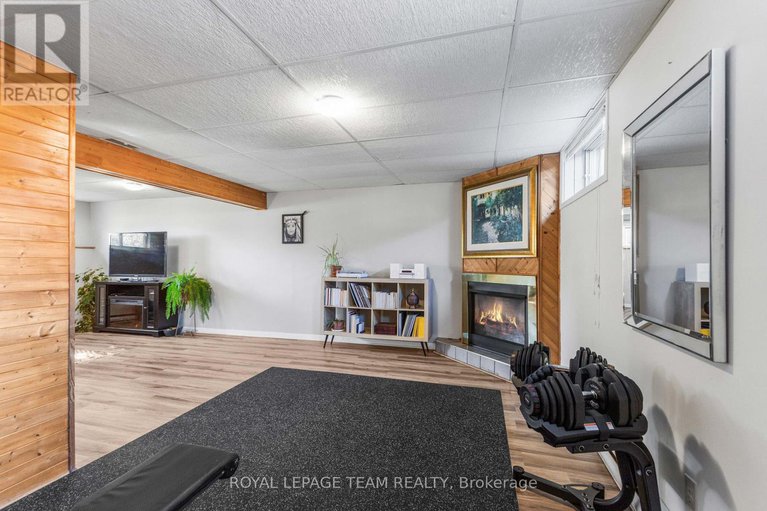 29038581/1965-patricia-street/town-of-rockland/clarence-rockland/ontario/K4K1B2_23