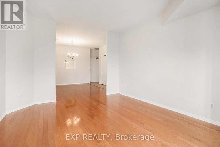 28456639/5-90-briargate-private/springridgeeast-village/ottawa/ontario/K4A0C4_12