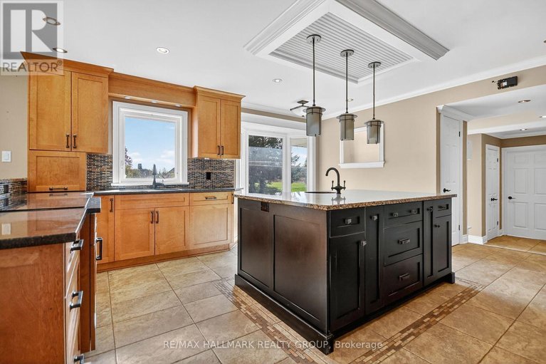 29085504/2772-harbison-road/rideau-twp-south-to-roger-stevens-drive/ottawa/ontario/K0A2Z0_22