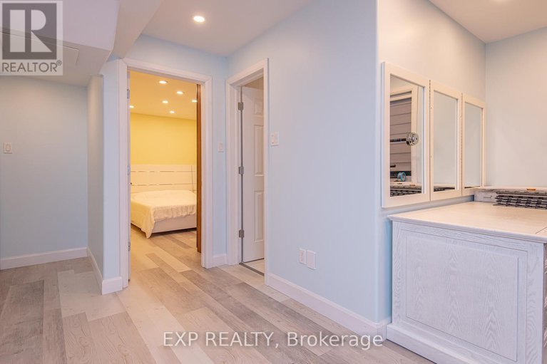 29367435/1473-rosebella-avenue-w/blossom-parkkemp-parkfindlay-creek/ottawa/ontario/K1T1E5_30