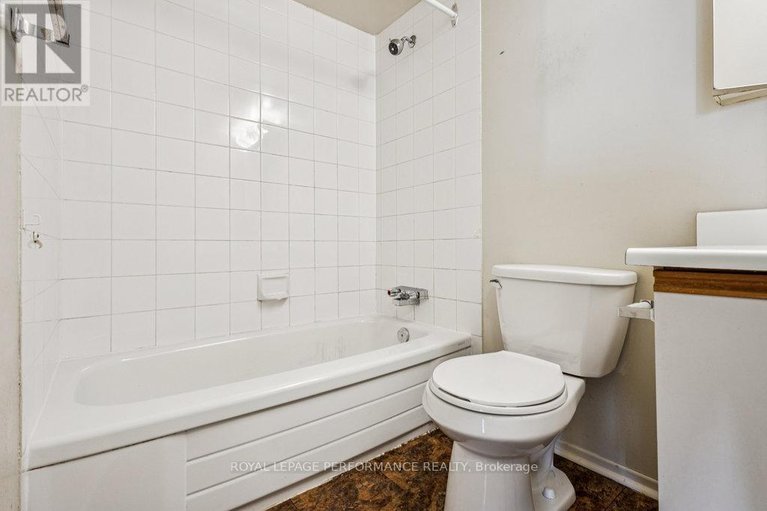 29052413/205-266-lorry-greenberg-drive/hunt-club-parkgreenboro/ottawa/ontario/K1T3J9_22