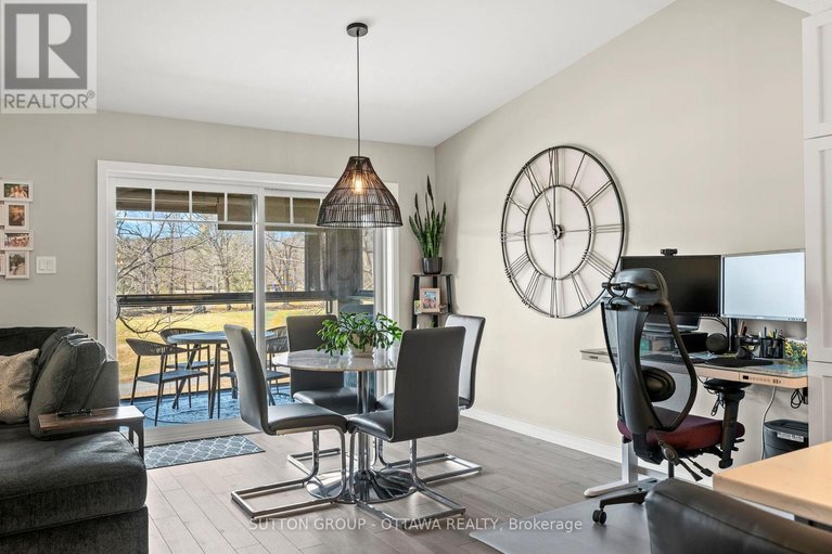 29586662/294-308-masters-lane/town-of-rockland/clarence-rockland/ontario/N1A2W1_13