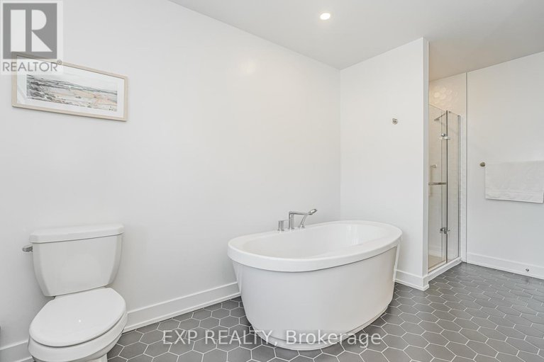 29144440/92-big-dipper-street/riverside-southgloucester-glen/ottawa/ontario/K4M0L9_17