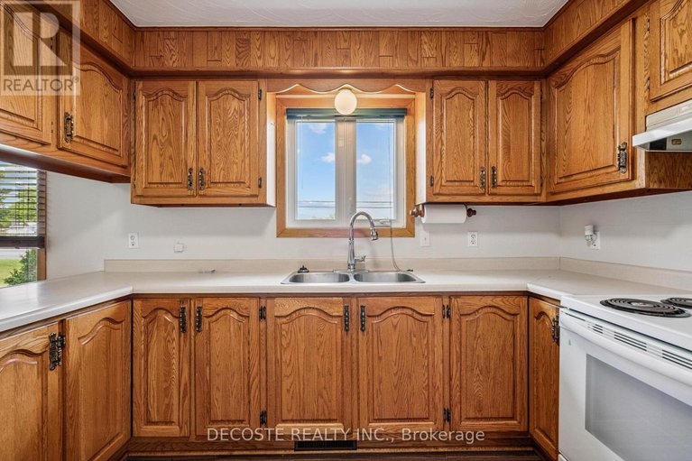 29259236/20397-park-crescent/south-glengarry-charlottenburgh-twp/south-glengarry/ontario/K0C1L0_18