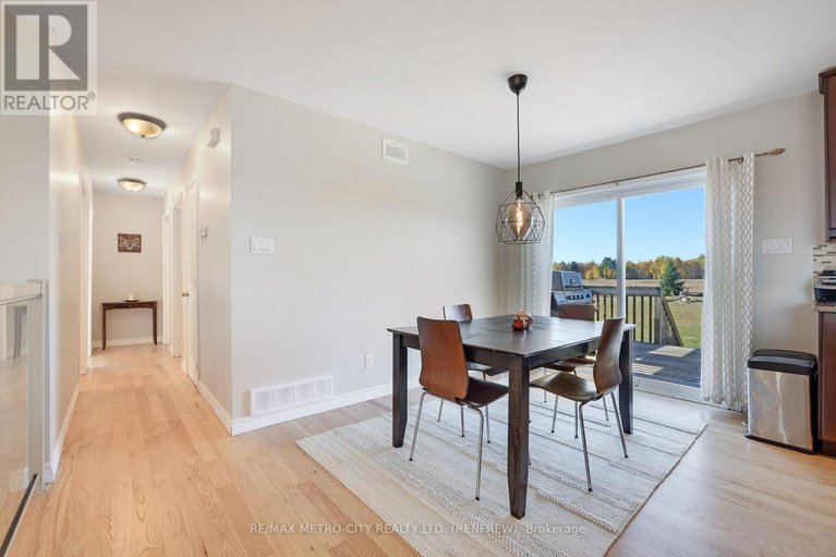 29436499/2431-eady-road/horton-twp/horton/ontario/K7V3Z6_15