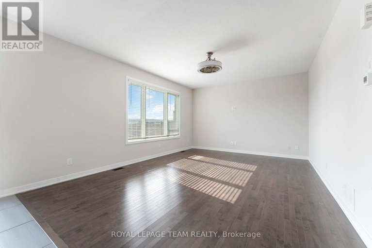 28703739/3040-travertine-way/half-moon-bay/ottawa/ontario/K2J6W9_6