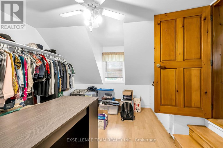 28974321/3769-4th-line-road/south-glengarry-lancaster-twp/south-glengarry/ontario/K0B1H0_29