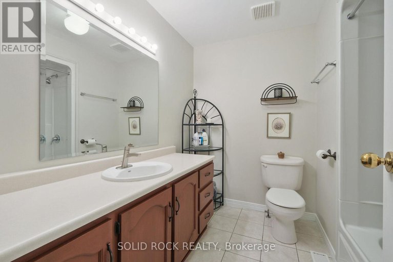 28631111/209-deerwood-drive/fitzroy-ward-south-west/ottawa/ontario/K0A2H0_26