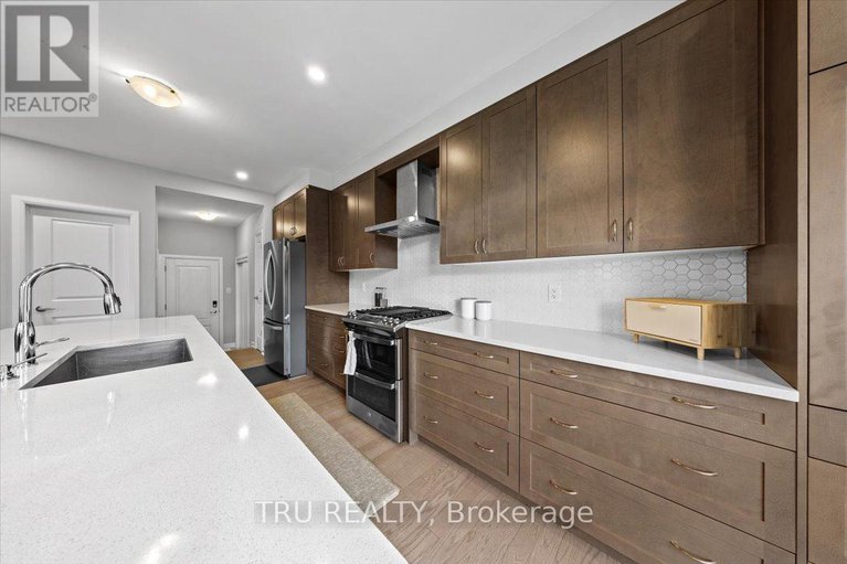 28658323/618-galarneau-way/morgans-grantsouth-march/ottawa/ontario/K2W0M1_16