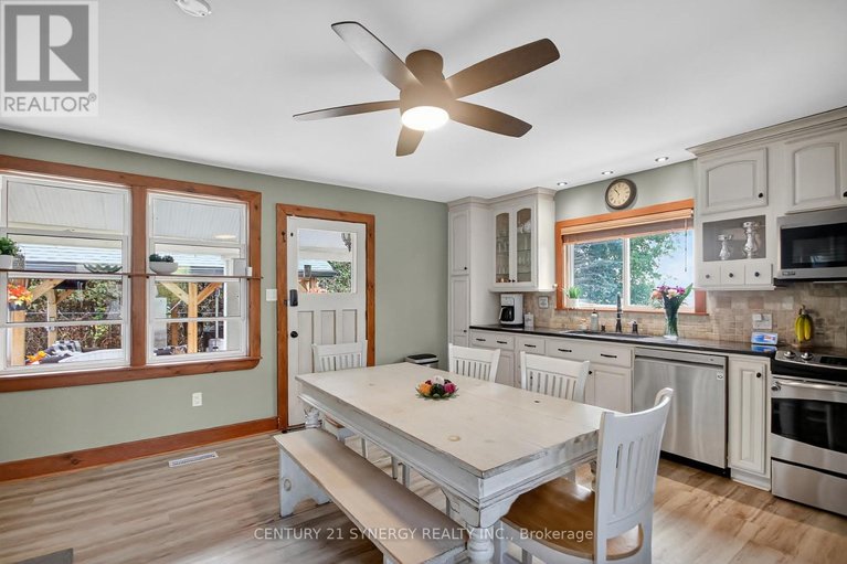 29587854/103-queen-charlotte-street/richmond/ottawa/ontario/K0A2Z0_12