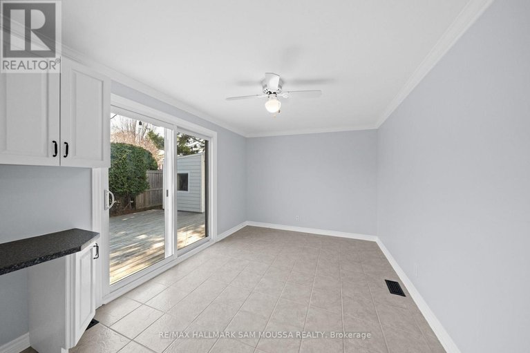 29677666/2750-consul-avenue/bruce-farmgraham-parkqualicumbellands/ottawa/ontario/K2H7H7_17