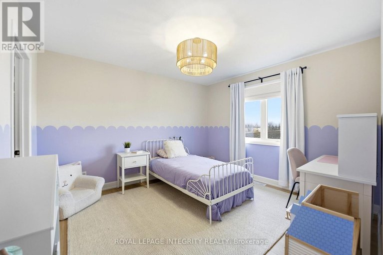 29590747/451-moonlight-drive/russell-twp/russell/ontario/K4R0L1_29