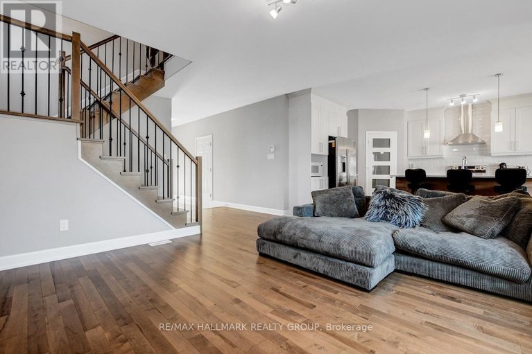 29228847/609-misty-street/village-of-russell/russell/ontario/K4R0G3_10