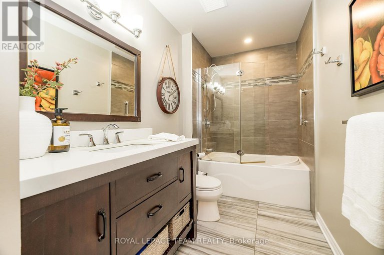 28910635/5239-mclean-crescent/manotick-long-island-nicholls-island/ottawa/ontario/K4M1G1_35
