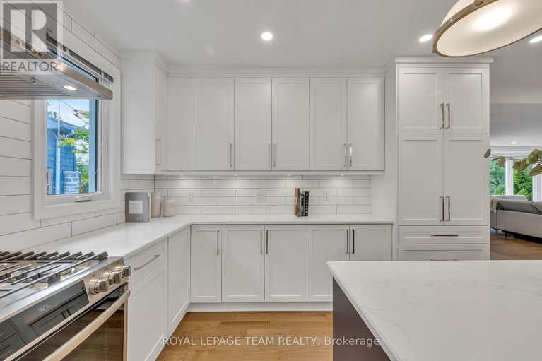 28806110/2233-beaver-avenue/alta-vista/ottawa/ontario/K1H7W3_23