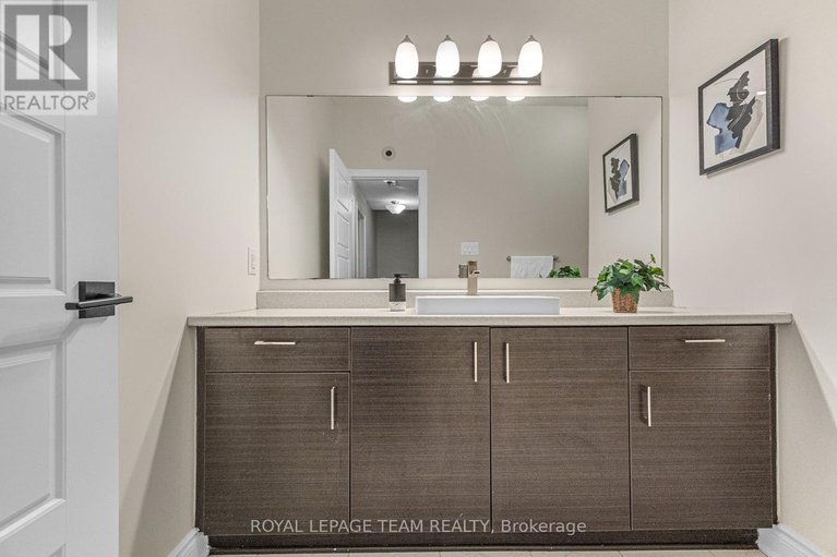 29240133/625-makwa-private/cfb-rockcliffe-and-area/ottawa/ontario/K1K5A4_16