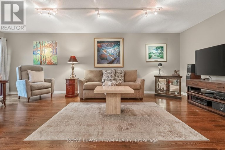 29621921/9-borealis-crescent/carson-meadows/ottawa/ontario/K1K4T4_6